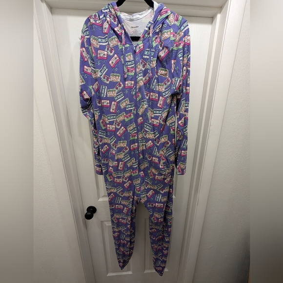 MeUndies Unisex Onsie Cassette Tape Purple Size M/L - Picture 1 of 3